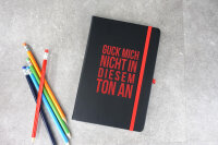 Notizbuch A5 mit Spruch fürs Büro | Schwarz mit farbiger Gravur | Soft-Touch | Individualisierbar