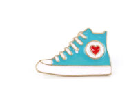 Pin "We love Sneakers" | Türkis Rot...