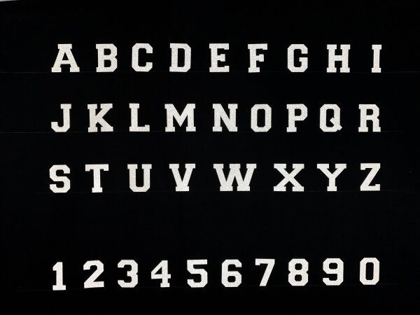 Mit Initialen (schwarz reflektierend)